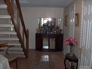 3rd image of 9 Torrey Pine Ln