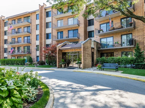 601 Lake Hinsdale Dr APT 408, Willowbrook, IL 60527