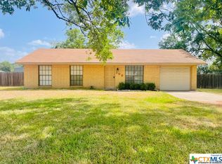 106 Cynthia St, Victoria, TX 77904