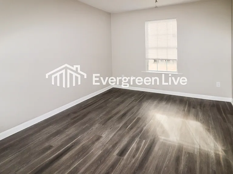 928 Bernstein Ct — Photo 13