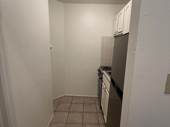 2nd image of 306 E 93rd St APT C