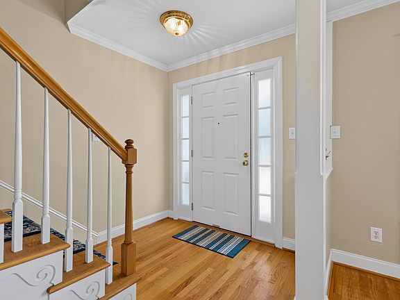 4th image of 417 Arbor Creek Dr