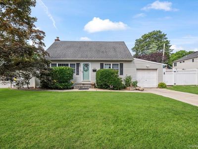 1808 Oakland Avenue, Wantagh, NY, 11793