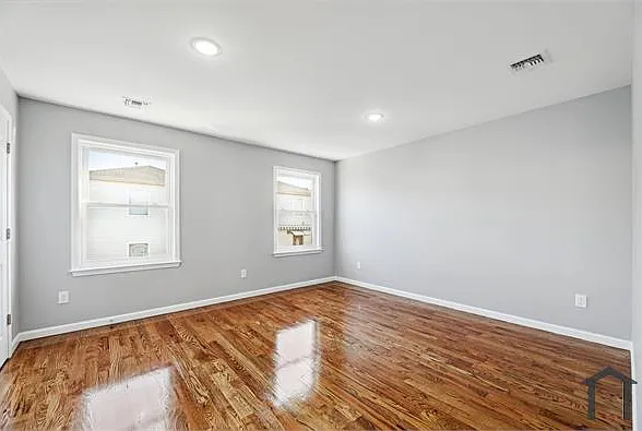 531 Livingston St #2 — Photo 11