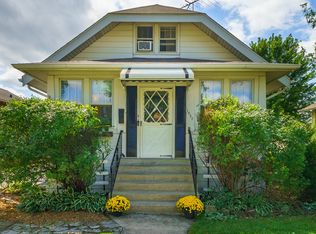 1037 Hollywood Ave, Des Plaines, IL