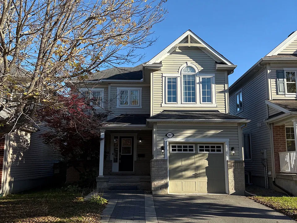 207 Burnaby Dr