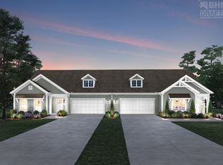 1523 SE Center Hill Rd #27, Lowell, MI 49331