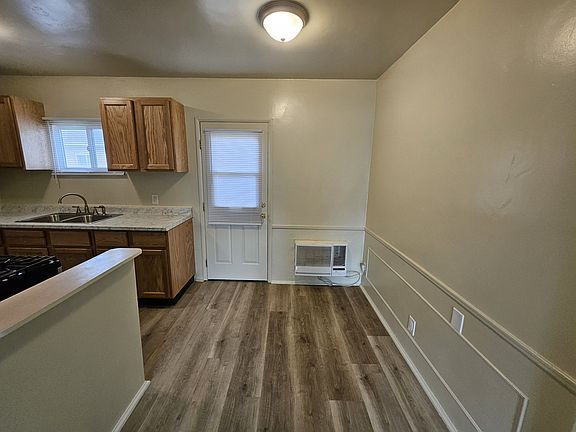 4th image of 2566 N Brighton St #2572