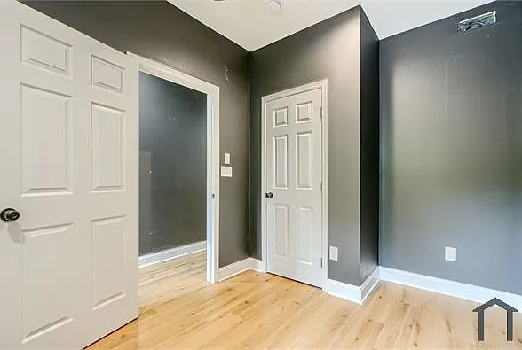 2 bed, 1100 sqft, $1,950 — Photo 4