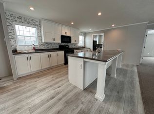 17004 Auburn Dr #325, Macomb, MI 48044