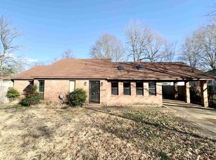 7000 Pam Dr, Millington, TN 38053