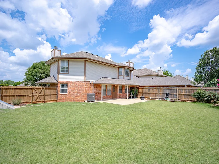 336 Lariat Cir — Photo 25