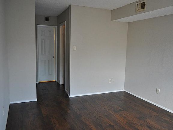 5th image of 12247 Sandpiper Dr #122