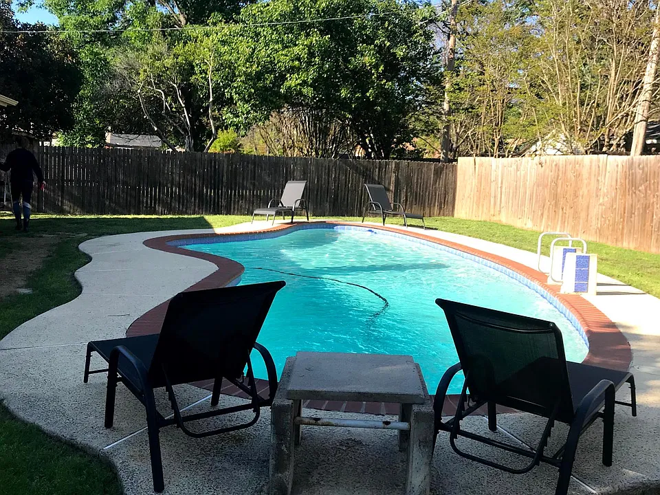 705 Del Mar Ln