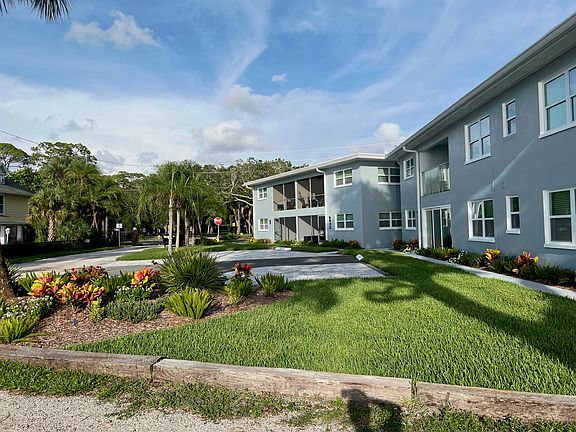 4th image of 1147 Victoria Dr APT B3