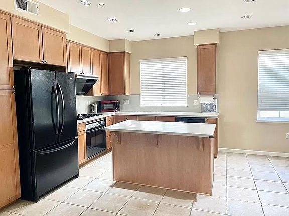 5th image of 331 Casselino Dr