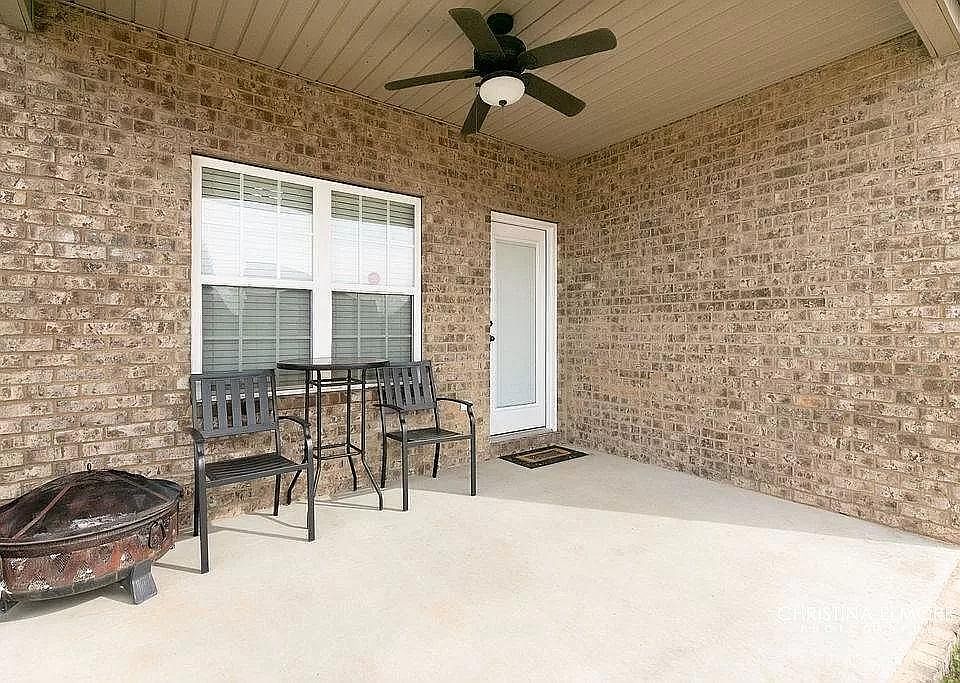 2nd image of 714 Post Oak Way