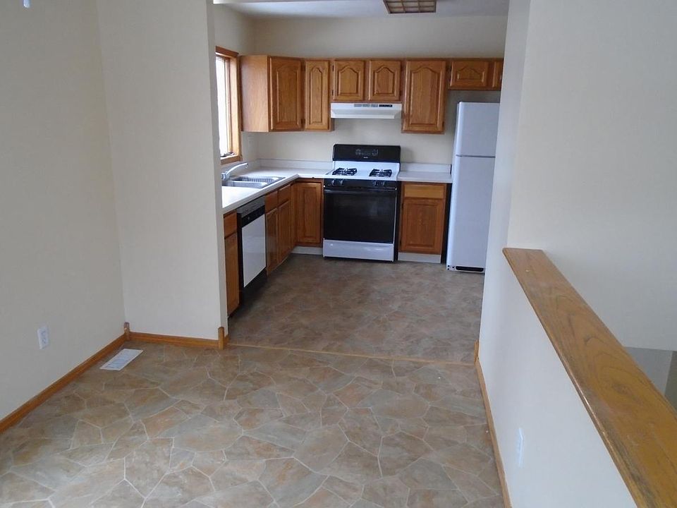 2nd image of 1414 State St