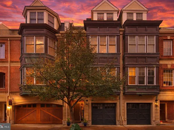 220 Gaskill St, Philadelphia, PA 19147