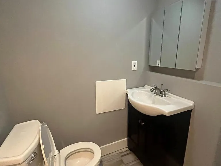 119 W Susquehanna Ave #C — Photo 9