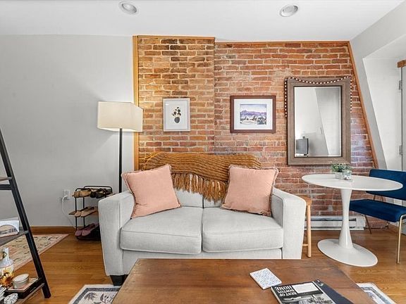 4th image of 46 Highland Ave APT 3B