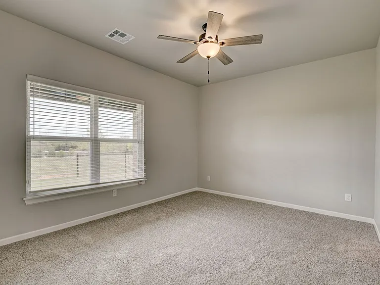710 League Cir — Photo 12