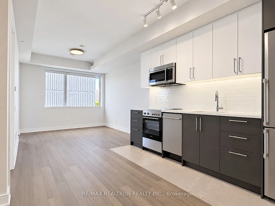 664 Spadina Ave #505