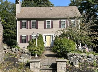 32 S High St, Ashburnham, MA 01430