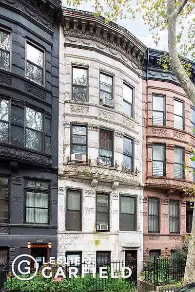 1st image of 136 W 88th St