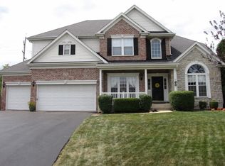 293 Landfield Rd, Batavia, IL 60510