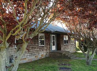 82 Tower St, Westerly, RI 02891