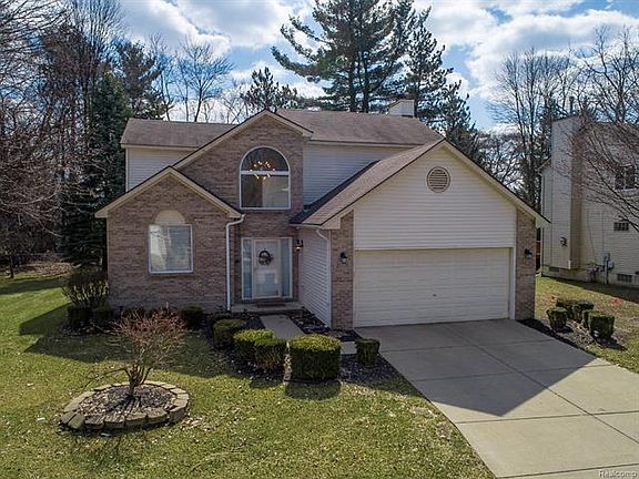5th image of 21775 Rose Hollow Dr