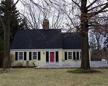 1st image of 39 Roslyn Ave