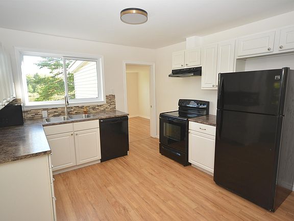 2nd image of 602 Herring Cove Rd