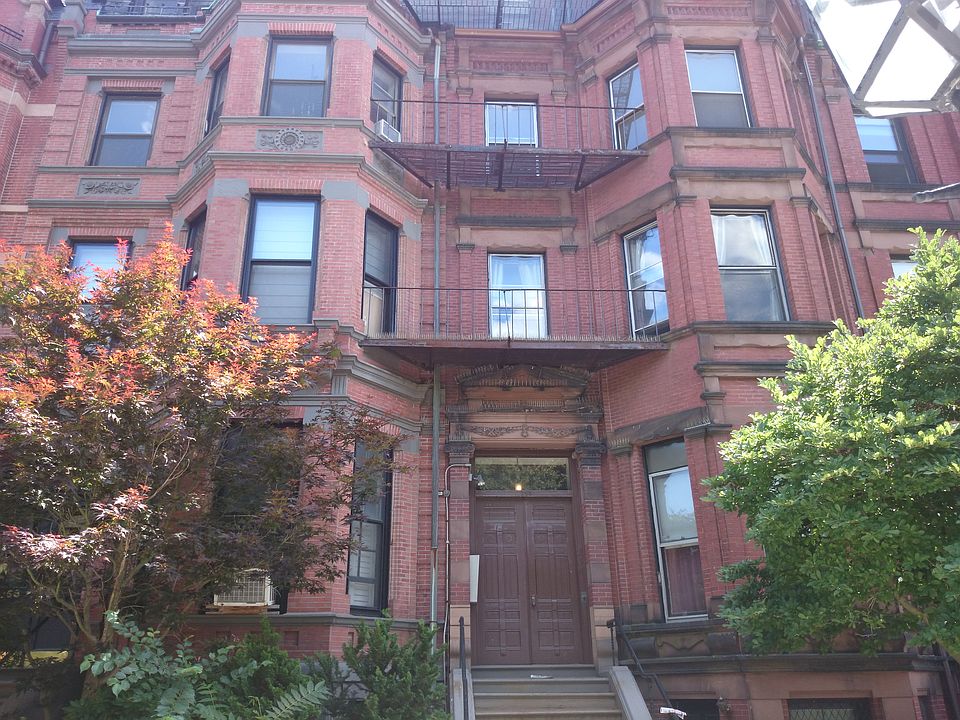 2nd image of 258 Commonwealth Ave APT 1