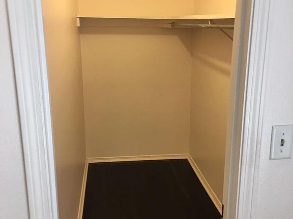 5th image of 4017 Leesbury Dr