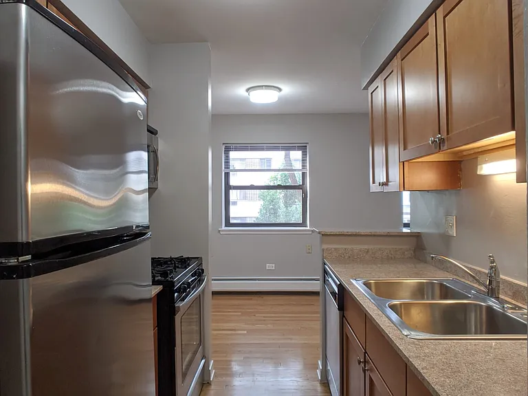522 W Oakdale Ave #525-402 — Photo 12