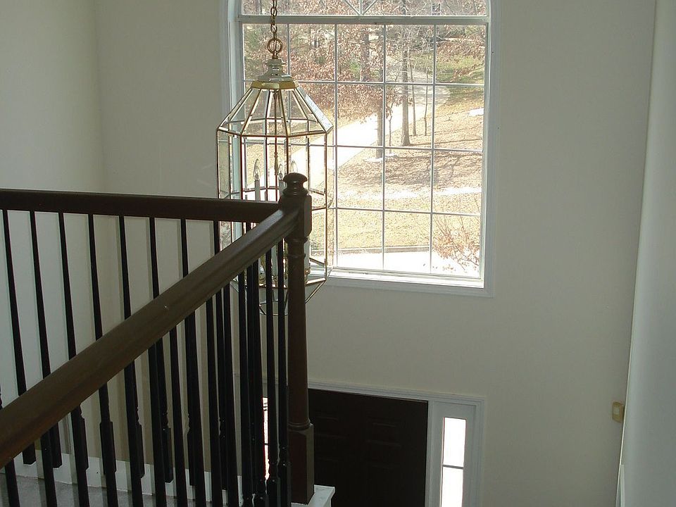 2-Story Foyer