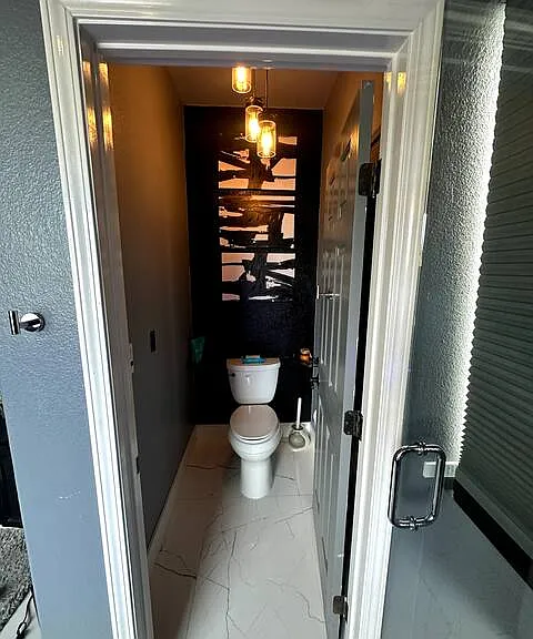 7920 Marbella Cir — Photo 32