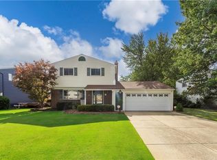 1127 Jackie Ln, Mayfield Heights, OH 44124