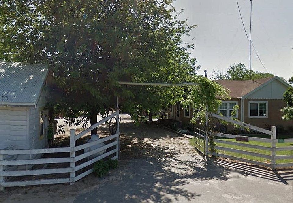 2nd image of 4836 Tegner Rd