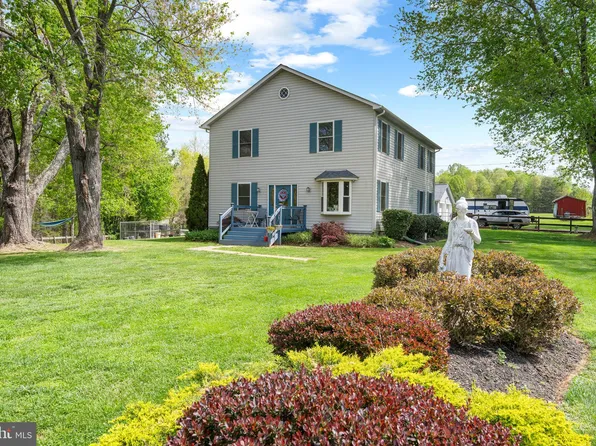 15 Farmers Ln, Stafford, VA 22556