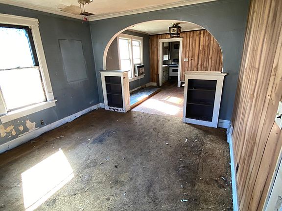 4th image of 1208 W Ann St