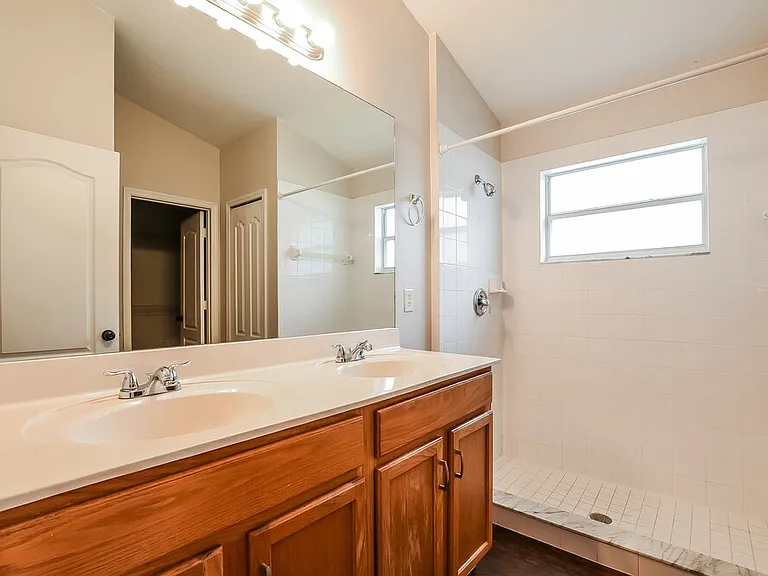 92 Pine Forest Pl — Photo 11