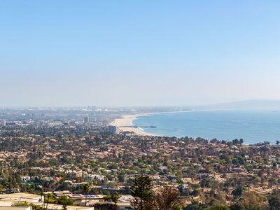 16638 Charmel Ln, Pacific Palisades, CA, 90272