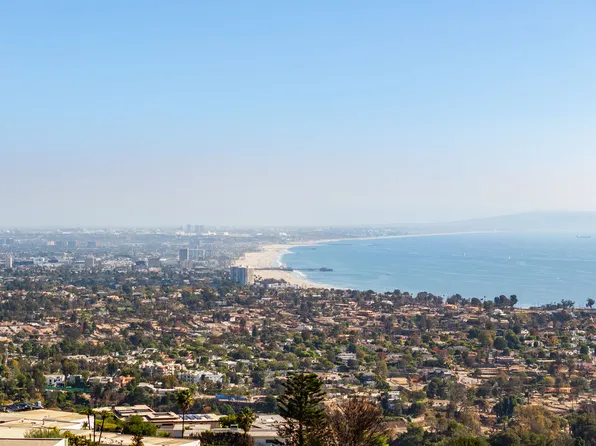 16638 Charmel Ln, Pacific Palisades, CA 90272