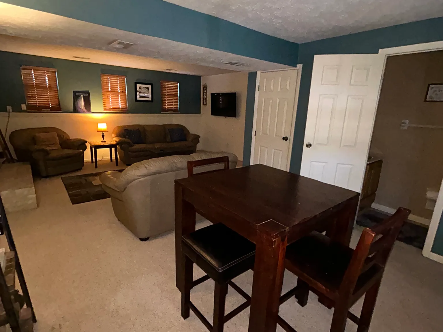 3 bed, 2.5 bath, 2004 sqft, $2,800 — Photo 3