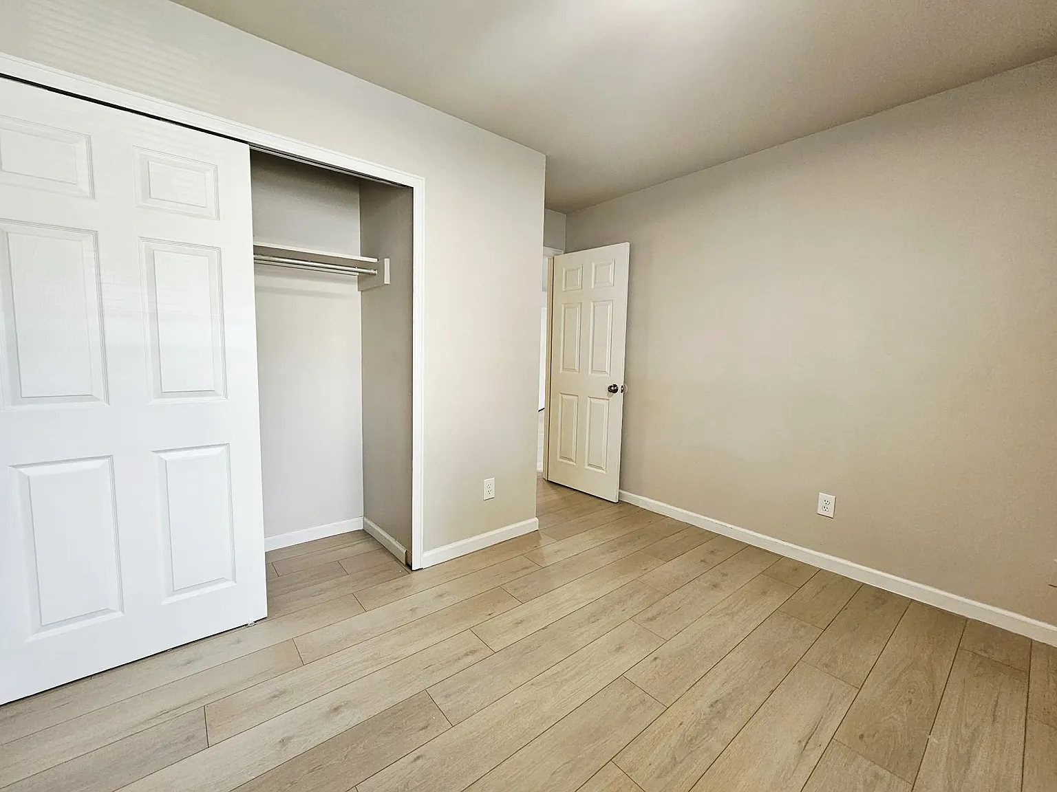 107 University Drive - 1 — Photo 4