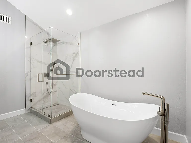2768 Gamble Ct — Photo 40