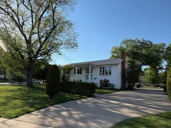 9933 Loudoun Ave, Manassas, VA 20109